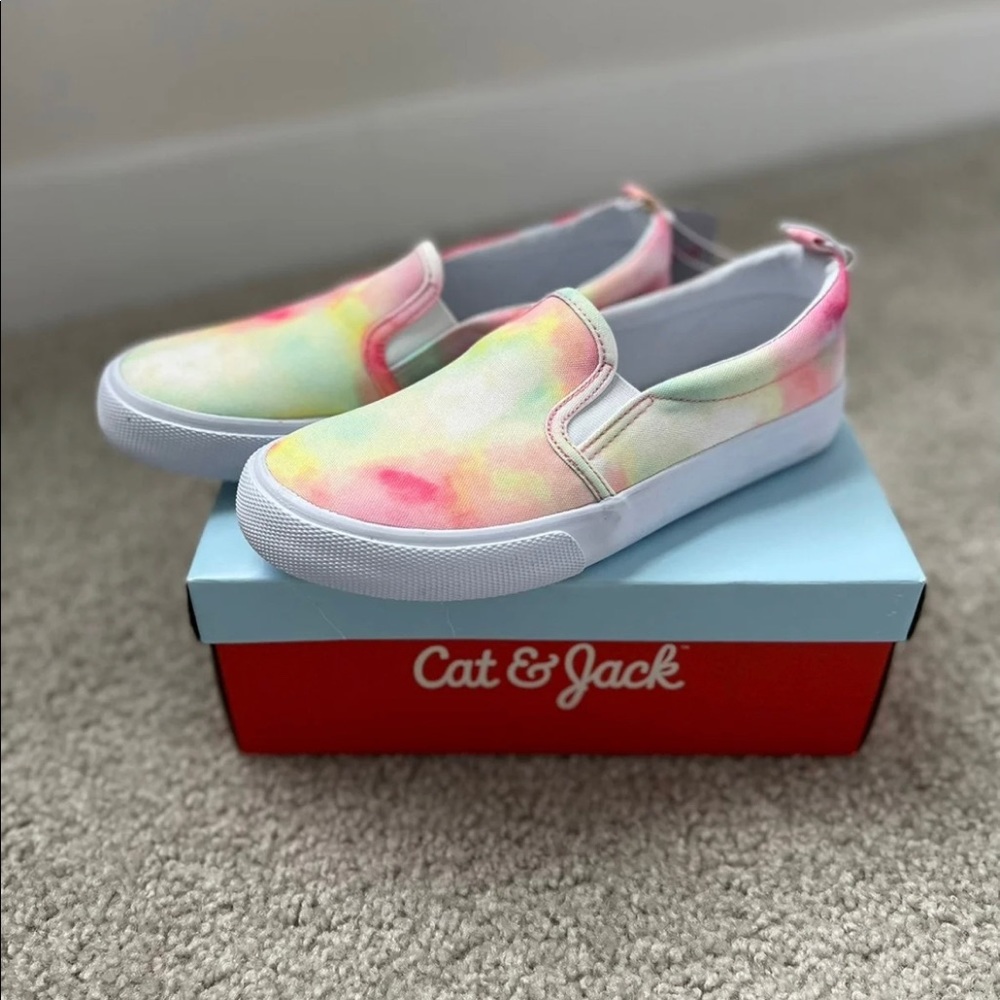 ❌SOLD❌ Girls slip on sneaker shoes